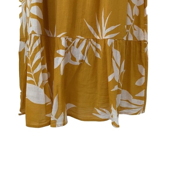 Old Navy Gold Tropical Print Hibiscus Ruffle Midi Dress - Picture 4 of 8